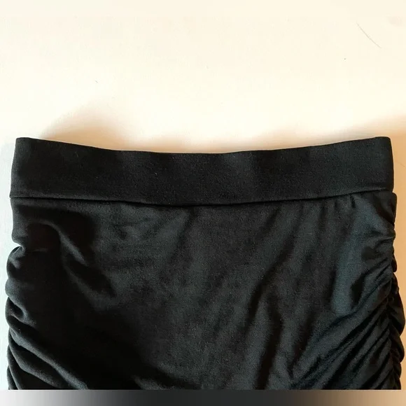 Banana Republic Black Ruched Soft Knit Bodycon Mini Skirt Size XS - Picture 7 of 15